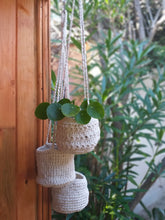 Load image into Gallery viewer, Crochet hanging basket